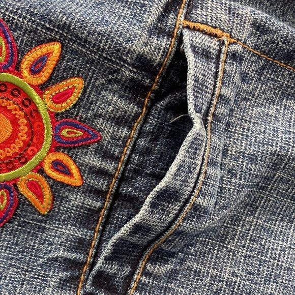 Vintage Chico’s Denim Vest Size 3 W/Sun Patch - Picture 6 of 13